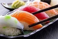 sushi s nakladanou reďkovkou a jeho príprava