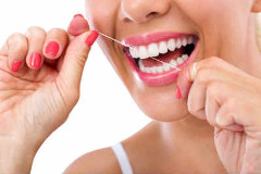 medzizubná niť pre čisté zuby