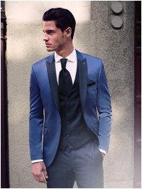 modrý pánsky oblek