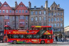 Bus tour v Edinburghu