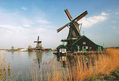 stradičné veterné mlyny v Holandsku